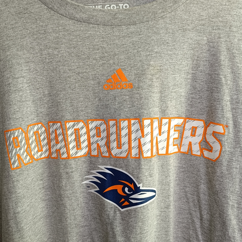2XL Adidas UTSA Roadrunners Shirt Texas NCAA Casual Gym Yoga CrossFit Travel Dad